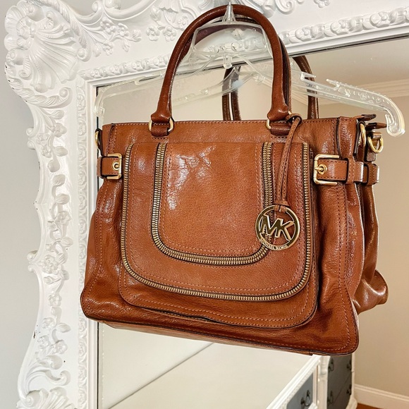 MICHAEL KORS Naomi Tan Leather Zipper Logo Satchel Handbag Bag - Picture 2 of 10